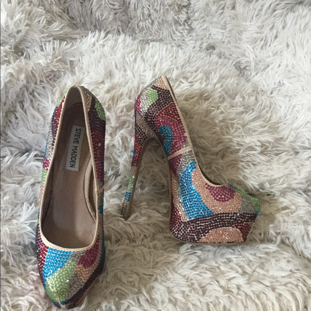 The most awesome blinged out platform heel
